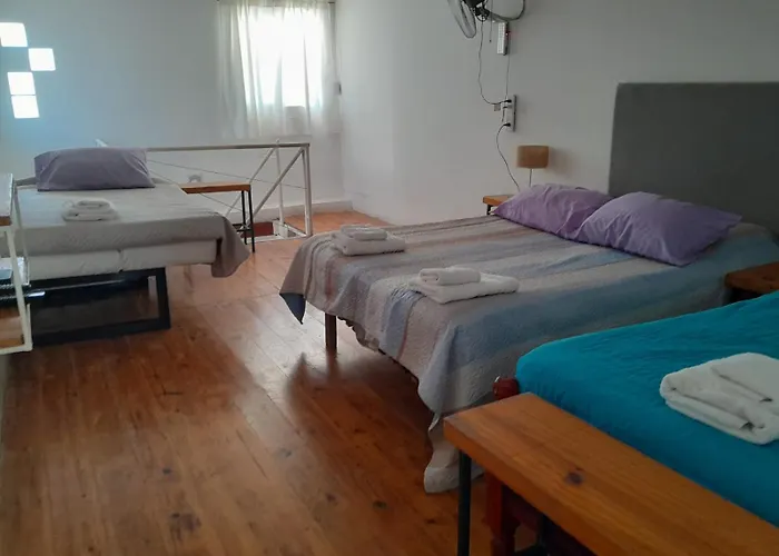 Mi Casa, Su Casa