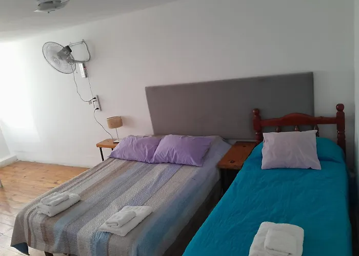 Mi Casa, Su Casa