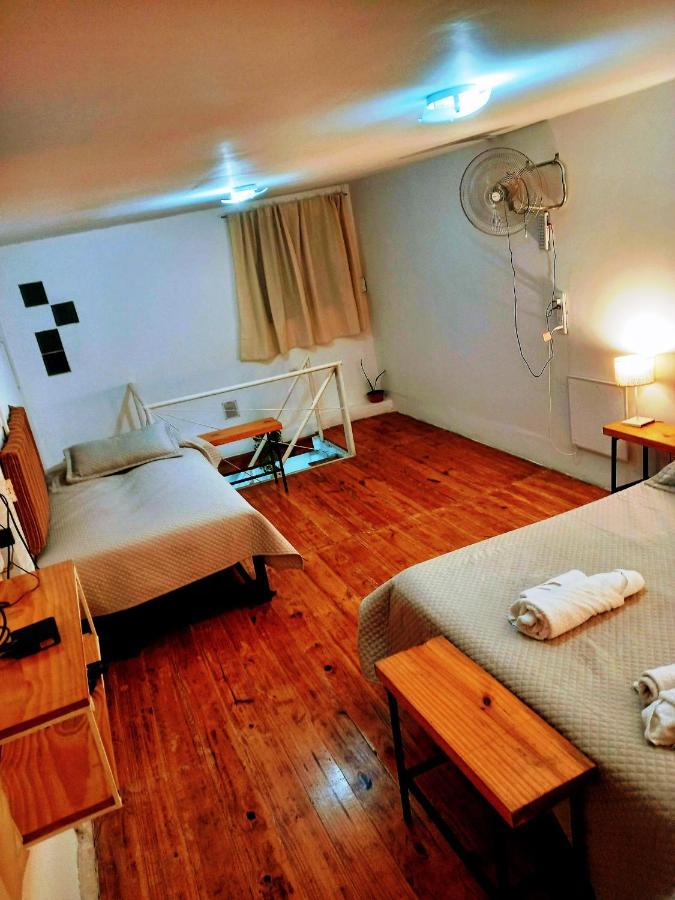 Mi Casa, Su Casa